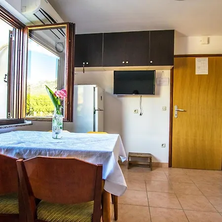 Apartamento With Parking Space Seline, Paklenica - 25357