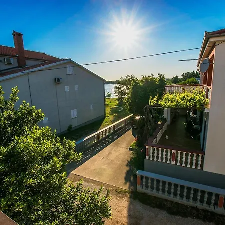 With Parking Space Seline, Paklenica - 25357 شقة